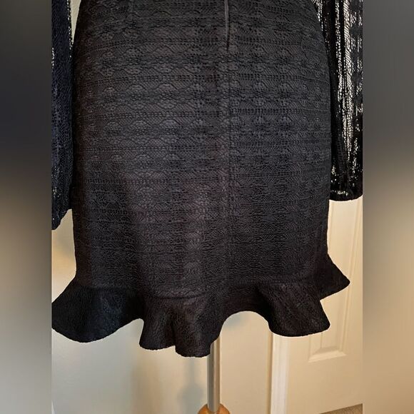 Stunning crochet, lace and embroidery black dress - Picture 6 of 16